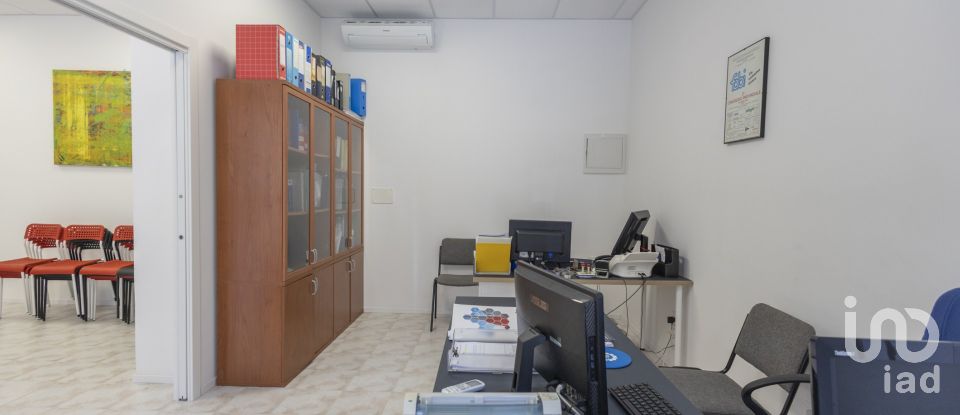 Ufficio di 70 m² in Ancona (60124)