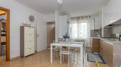 Four-room apartment of 140 m² in Cantù (22063)