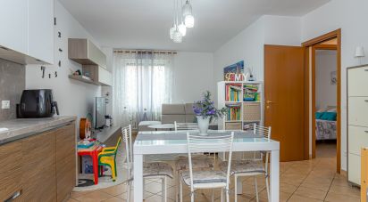 Four-room apartment of 140 m² in Cantù (22063)