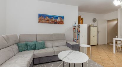 Four-room apartment of 140 m² in Cantù (22063)