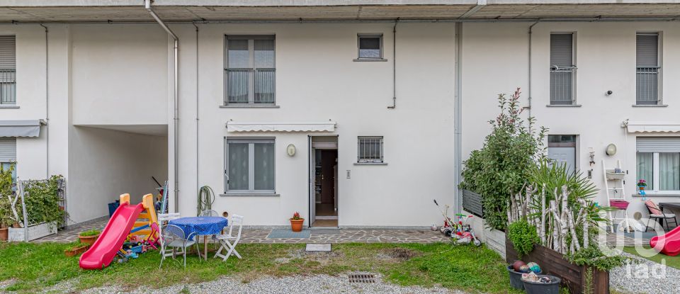 Quadrilocale di 140 m² a Cantù (22063)