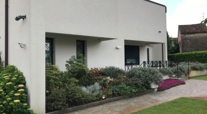 Villa 14 locali di 450 m² in Stra (30039)