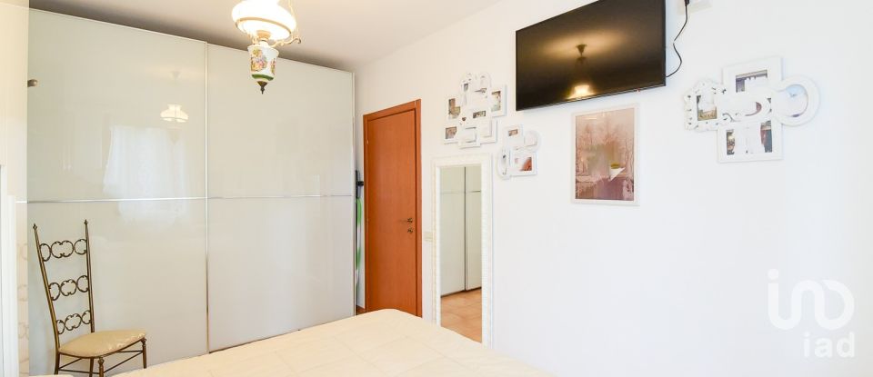 Three-room apartment of 75 m² in Gerenzano (21040)