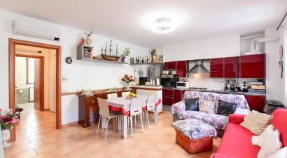 Three-room apartment of 75 m² in Gerenzano (21040)