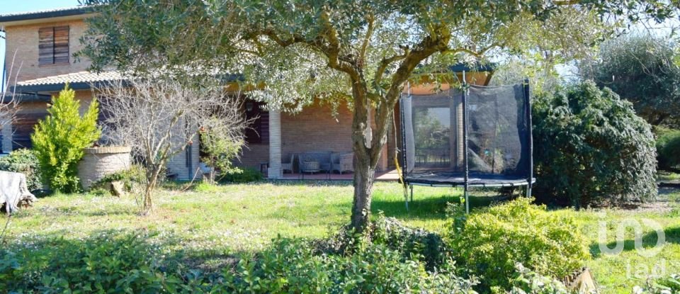 Casa 8 locali di 400 m² in Ravenna (48124)