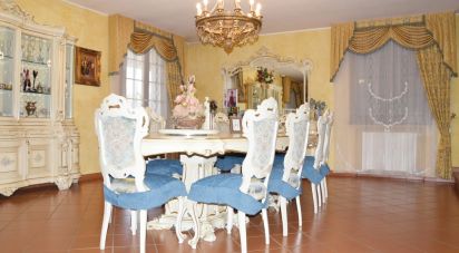 House 8 rooms of 400 m² in Ravenna (48124)