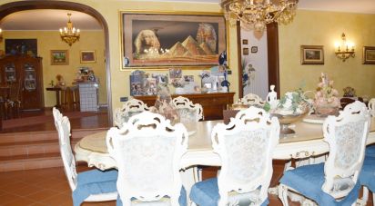 House 8 rooms of 400 m² in Ravenna (48124)