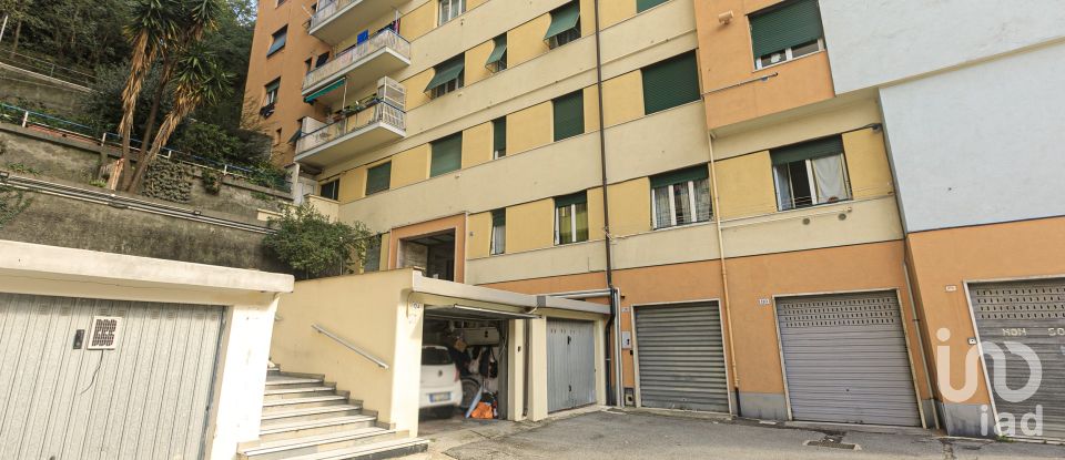 Four-room apartment of 114 m² in Genova (16151)