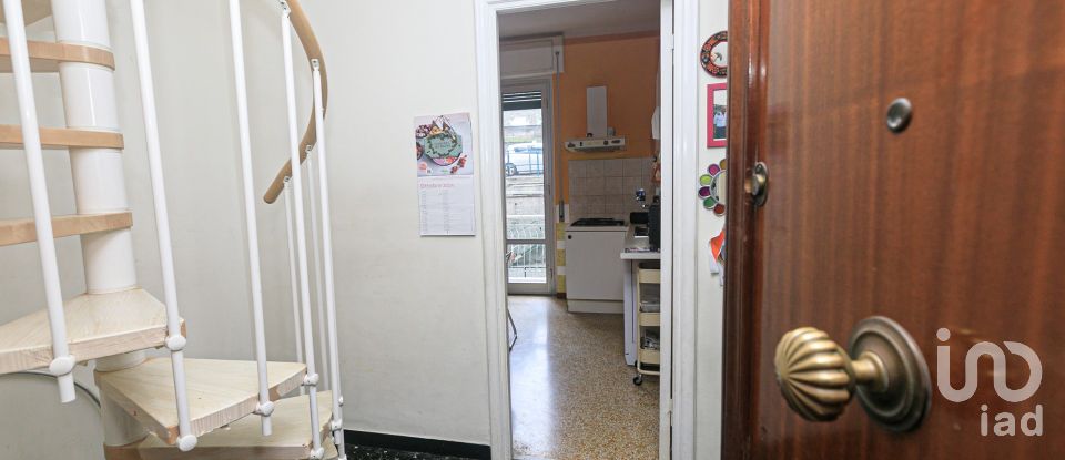 Appartamento 7 locali di 110 m² a Genova (16143)