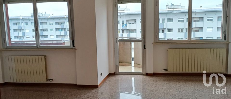 Apartment 5 rooms of 139 m² in Bergamo (24126)