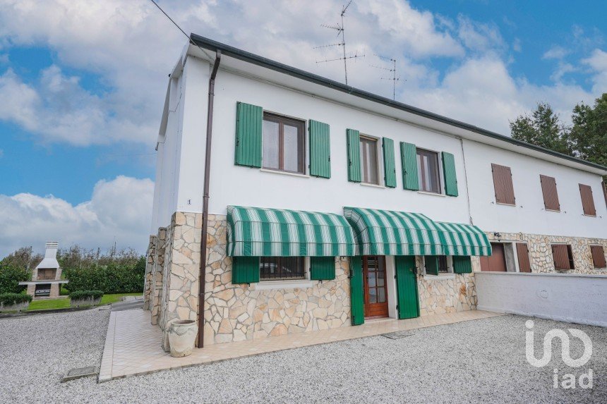 Casa 3 locali di 107 m² in Masi Torello (44020)