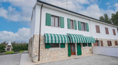 Casa 3 locali di 107 m² in Masi Torello (44020)