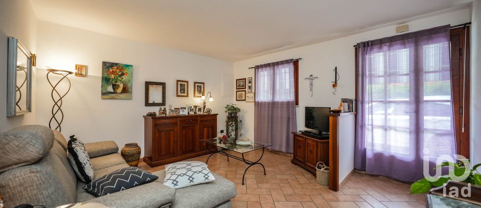 Casa 3 locali di 107 m² in Masi Torello (44020)