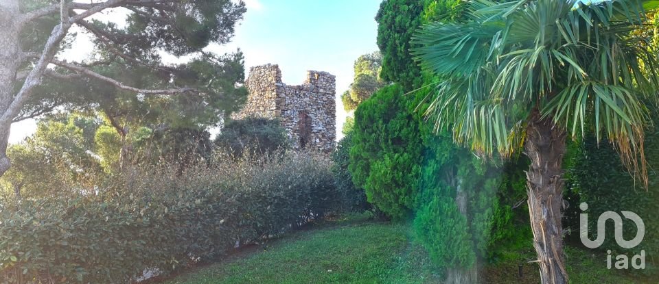 Appartamento 6 locali di 115 m² a Bergeggi (17028)