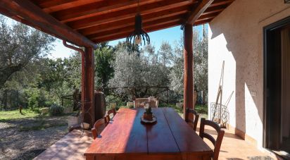 Country house 3 rooms of 100 m² in Poggio Nativo (02030)