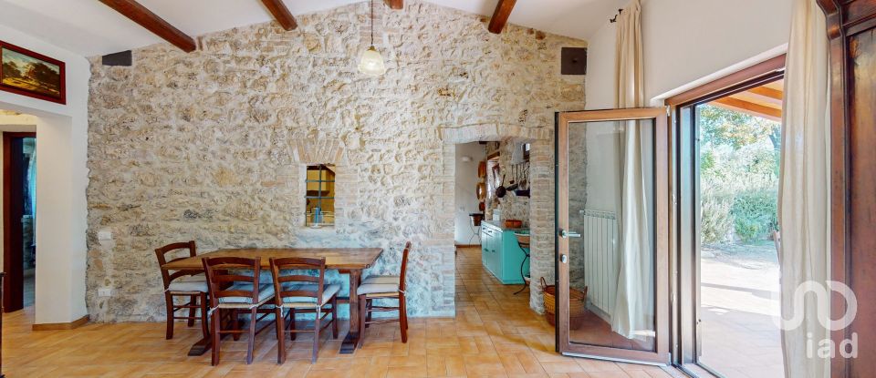 Country house 3 rooms of 100 m² in Poggio Nativo (02030)