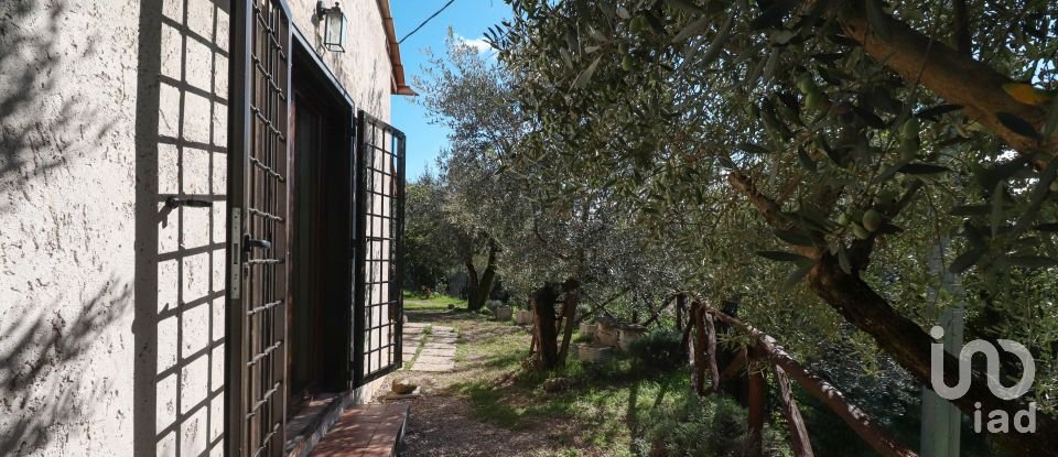 Rustico 3 locali di 100 m² in Poggio Nativo (02030)