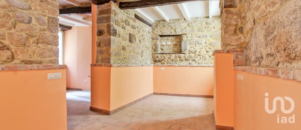 Three-room apartment of 91 m² in Villa Santo Stefano (03020)