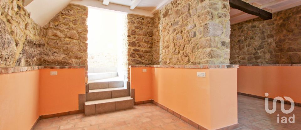 Three-room apartment of 91 m² in Villa Santo Stefano (03020)