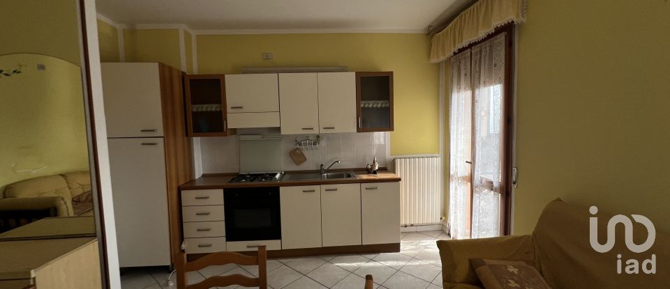 Appartamento 5 locali di 72 m² a Fermo (63900)