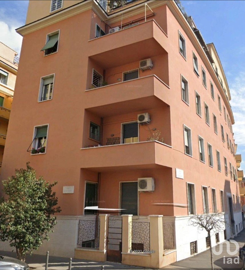 Quadrilocale di 71 m² a Roma (00162)