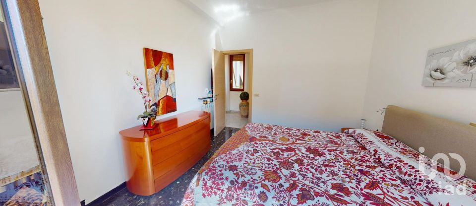 Apartment 5 rooms of 87 m² in Genova (16133)