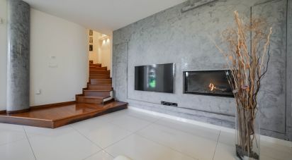 Casa 7 locali di 230 m² in Cento (44045)