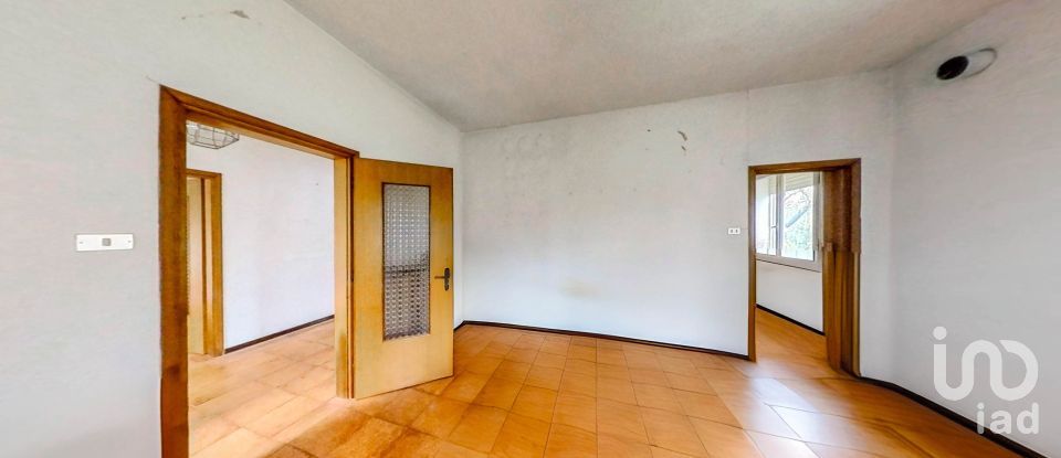 Casa 9 locali di 255 m² in Ficarolo (45036)