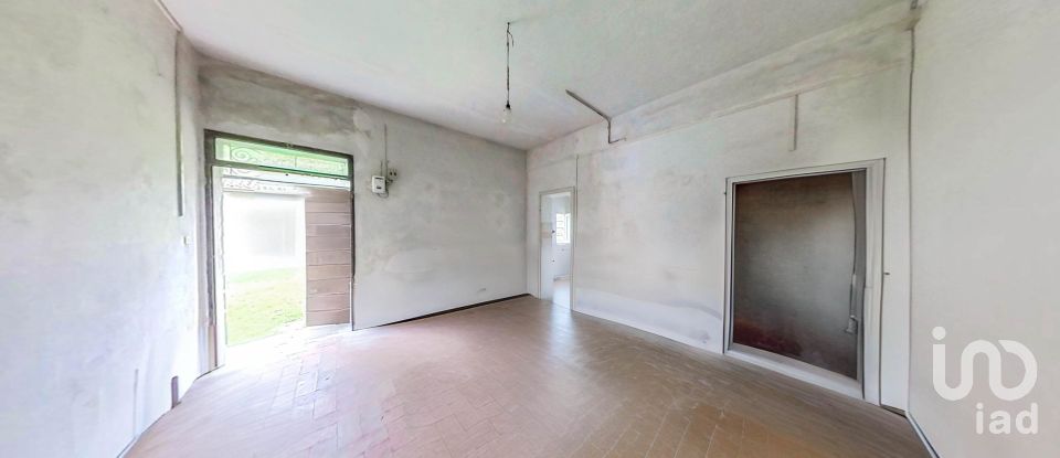 Casa 9 locali di 255 m² in Ficarolo (45036)