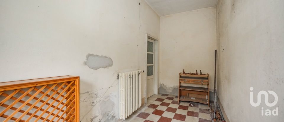 Casa 9 locali di 255 m² in Ficarolo (45036)