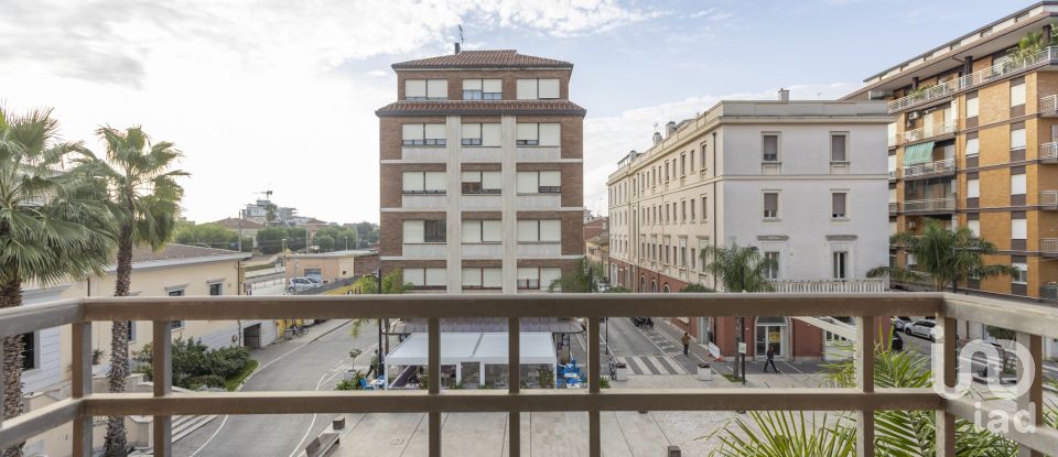 Apartment 7 rooms of 128 m² in Porto San Giorgio (63822)