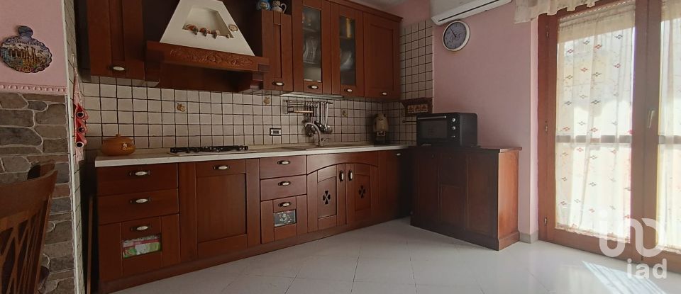 Three-room apartment of 90 m² in Giugliano in Campania (80014)