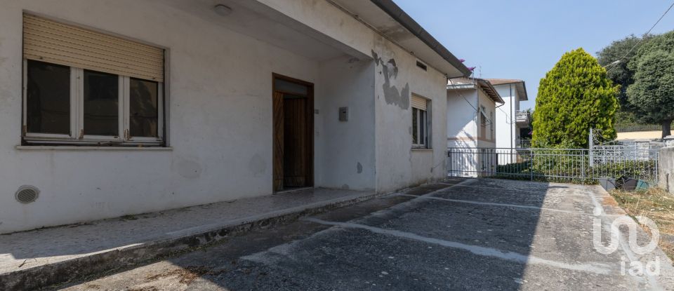 Casa 8 locali di 247 m² in Filottrano (60024)