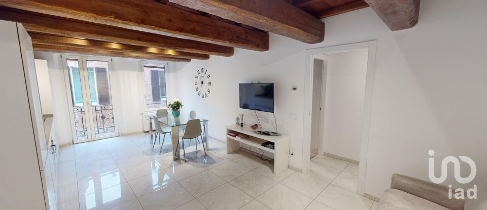 Three-room apartment of 56 m² in Ferrara (44121)