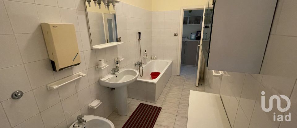 Apartment 6 rooms of 163 m² in Sassari (07100)