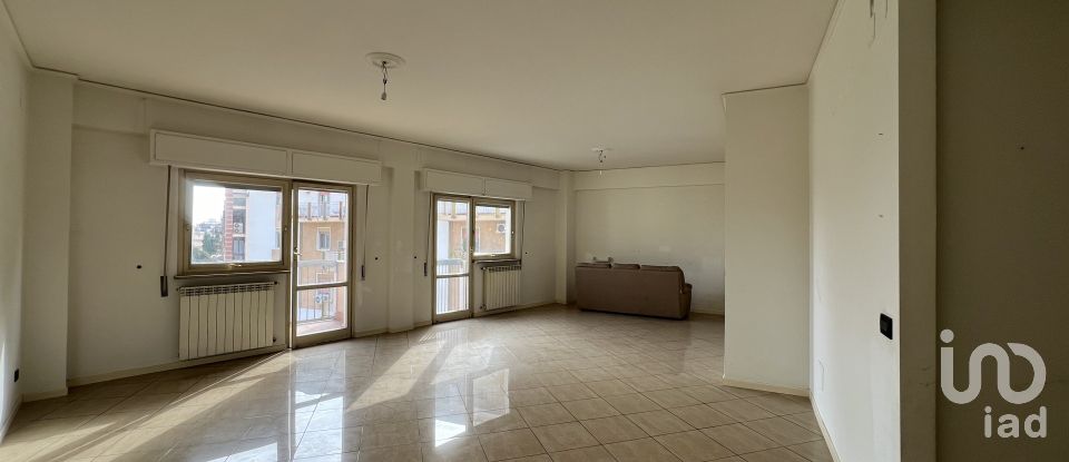 Appartamento 6 locali di 164 m² a Palermo (90135)