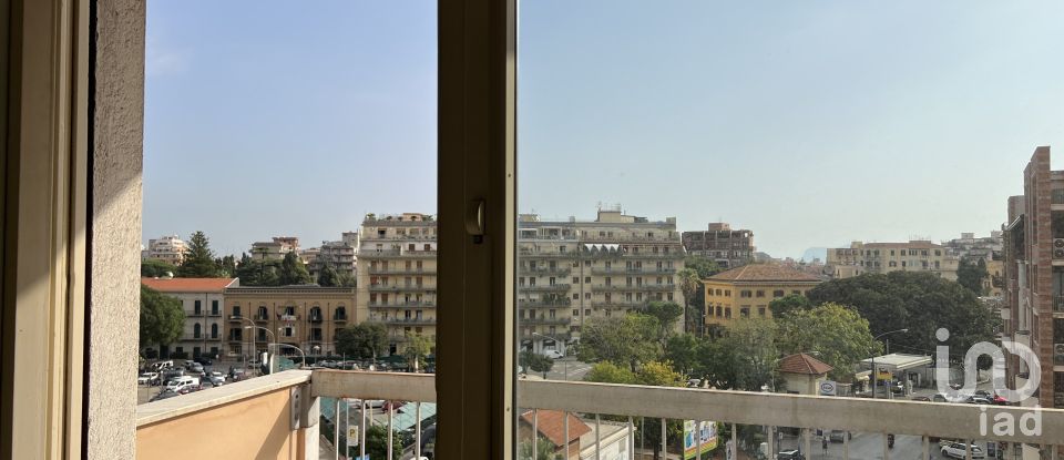 Apartment 6 rooms of 164 m² in Palermo (90135)