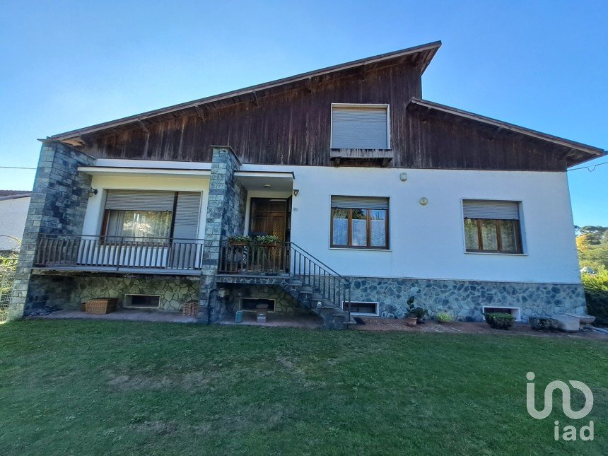 Farm 8 rooms of 221 m² in Castelletto d'Orba (15060)