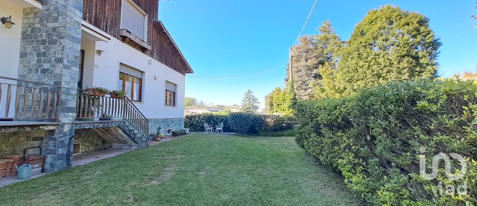 Farm 8 rooms of 221 m² in Castelletto d'Orba (15060)