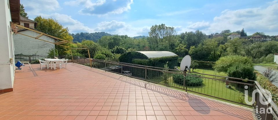 Farm 8 rooms of 221 m² in Castelletto d'Orba (15060)