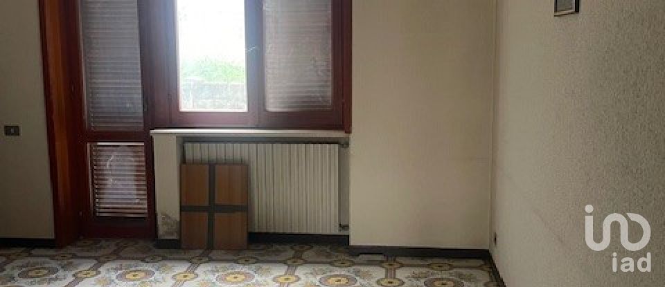 Villa 5 locali di 529 m² in Teramo (64100)