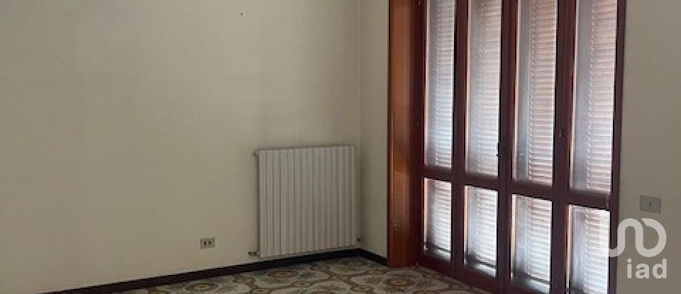 Villa 5 locali di 529 m² in Teramo (64100)