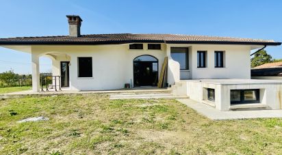 Farm 6 rooms of 300 m² in Meolo (30020)