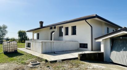 Farm 6 rooms of 300 m² in Meolo (30020)