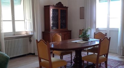 Three-room apartment of 140 m² in Foligno (06034)