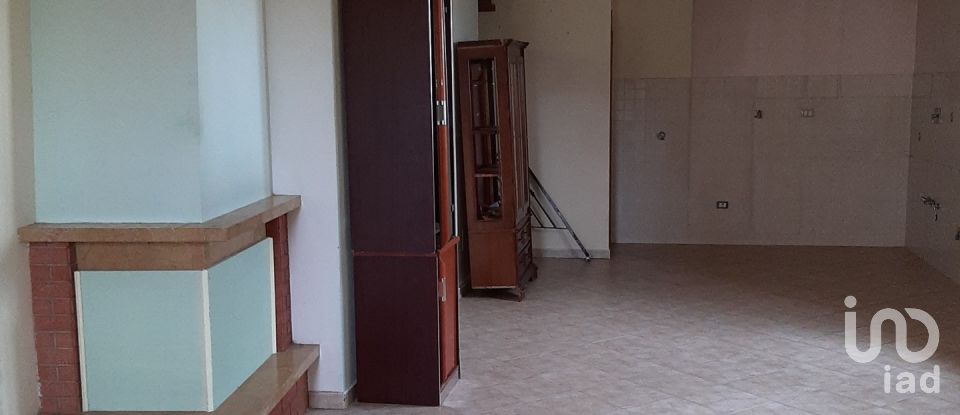 Apartment 5 rooms of 90 m² in Foligno (06034)