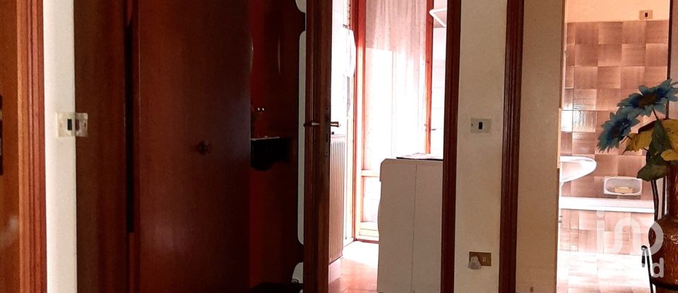 Apartment 7 rooms of 110 m² in Foligno (06034)