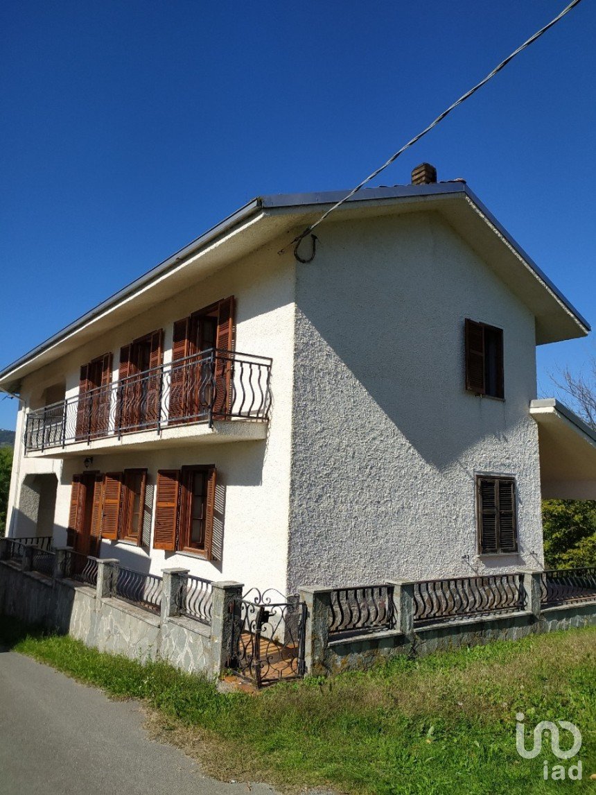 Farm 6 rooms of 170 m² in Cartosio (15015)