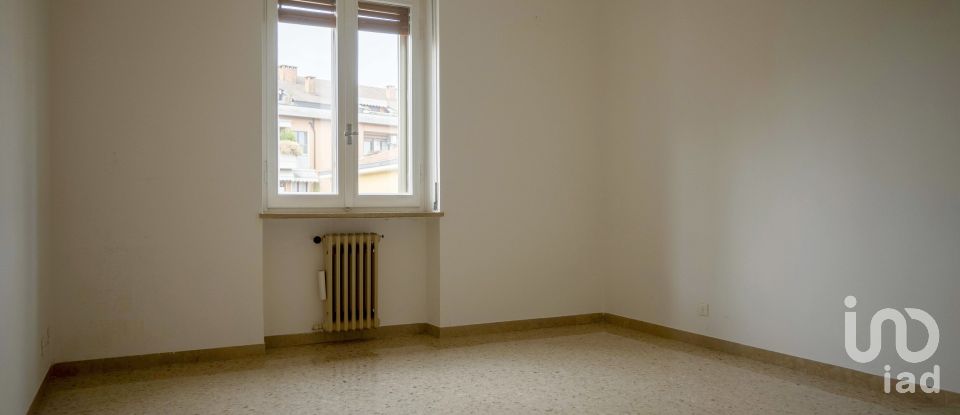 Appartamento 5 locali di 85 m² a Verona (37138)