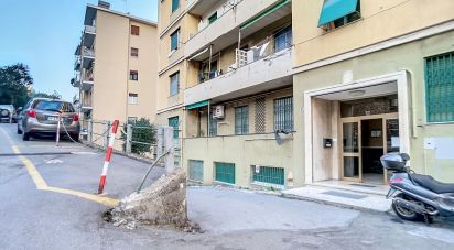 Four-room apartment of 104 m² in Genova (16159)